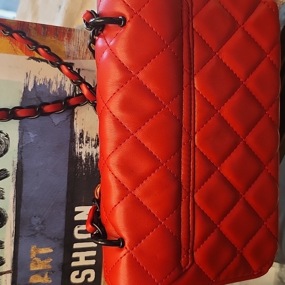 Badgley Mischka Red Crossbody Bag with Quilted Design - Picture 10 of 14